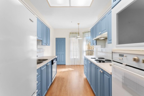 319-2995 Princess Crescent, Coquitlam, BC 