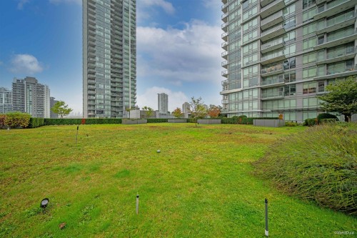 1907-2008 Rosser Avenue, Burnaby, BC 
