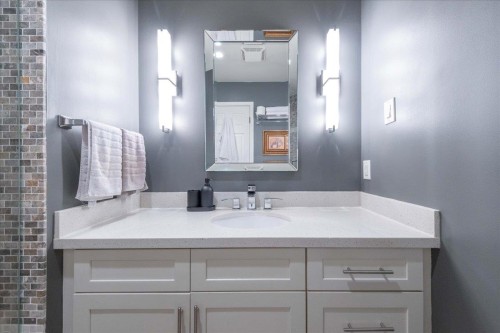 1846 1St Avenue W, Vancouver, BC 