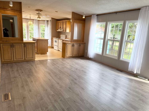 96-1413 Sunshine Coast Highway, Gibsons, BC 