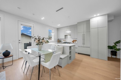 2917 Charles Street, Vancouver, BC 