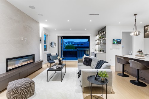 6918 Union Street, Burnaby, BC 