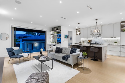 6918 Union Street, Burnaby, BC 