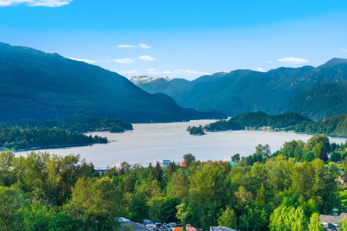 6916 Union Street, Burnaby, BC 