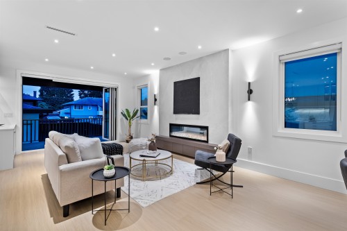 6916 Union Street, Burnaby, BC 