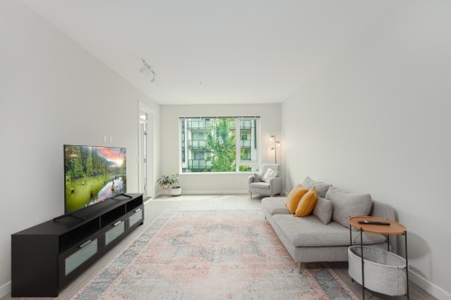 205-2651 Library Lane, North Vancouver, BC 