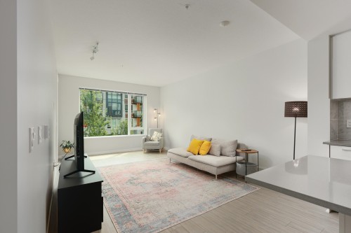 205-2651 Library Lane, North Vancouver, BC 