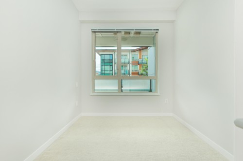 205-2651 Library Lane, North Vancouver, BC 