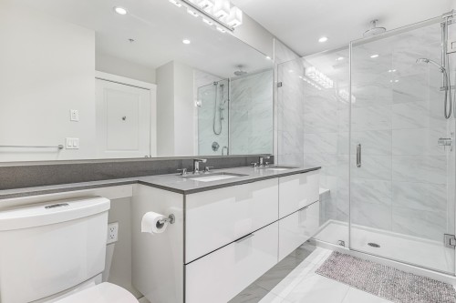 205-2651 Library Lane, North Vancouver, BC 