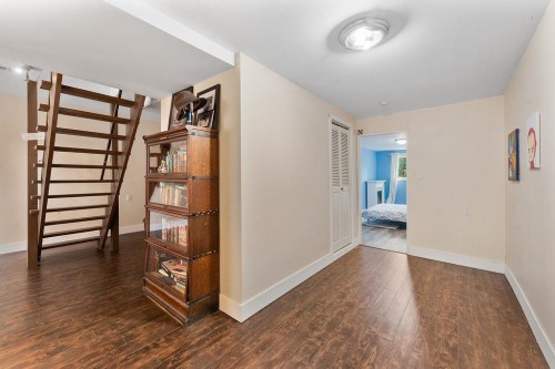 4225 John Street, Vancouver, BC 