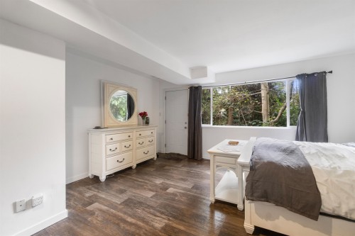 2082 Springer Avenue, Burnaby, BC 