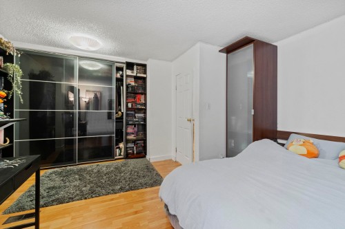 2082 Springer Avenue, Burnaby, BC 