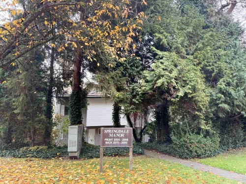 2082 Springer Avenue, Burnaby, BC 