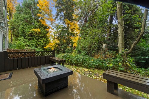 2082 Springer Avenue, Burnaby, BC 