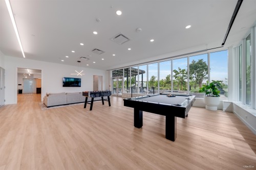 807-318 Alderson Avenue, Coquitlam, BC 