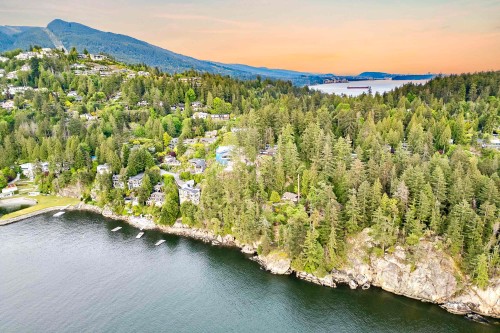 5056 The Byway, West Vancouver, BC 