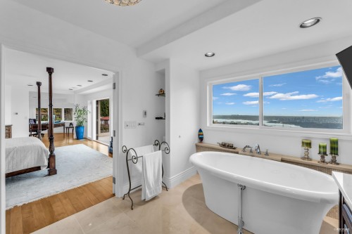 1525 Errigal Place, West Vancouver, BC 