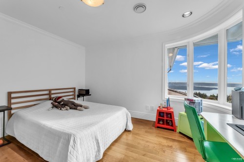 1525 Errigal Place, West Vancouver, BC 