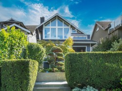 3262 1st Avenue W Vancouver, BC V6K 1H5