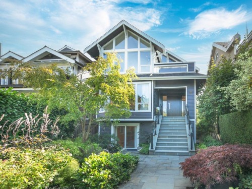 3262 1St Avenue W, Vancouver, BC 