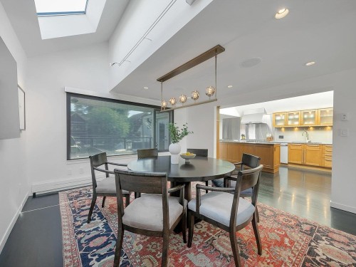 3262 1St Avenue W, Vancouver, BC 