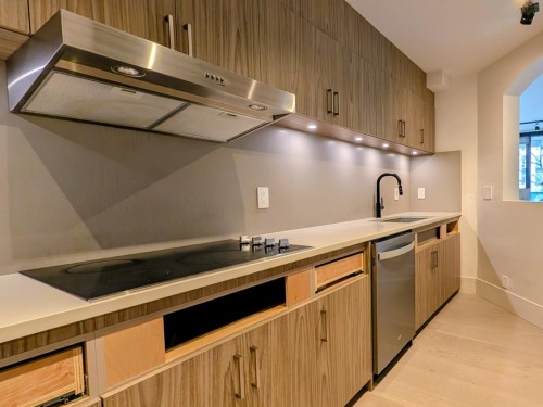 3D-328 Taylor Way, West Vancouver, BC 