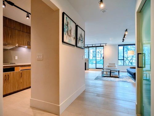 3D-328 Taylor Way, West Vancouver, BC 