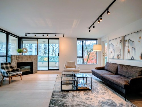 3D-328 Taylor Way, West Vancouver, BC 