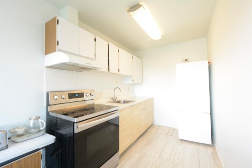 303-7240 Lindsay Road, Richmond, BC 