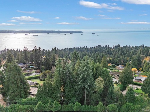 2615 Skilift Place, West Vancouver, BC 