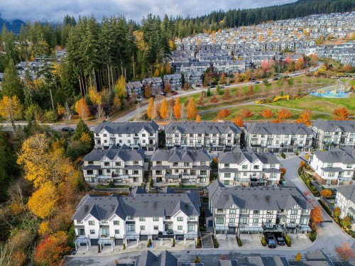 59-3500 Burke Village Promenade, Coquitlam, BC 