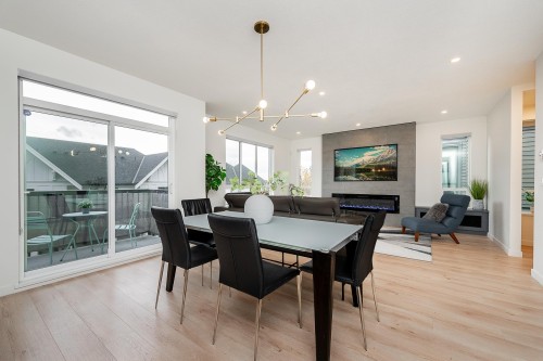 59-3500 Burke Village Promenade, Coquitlam, BC 