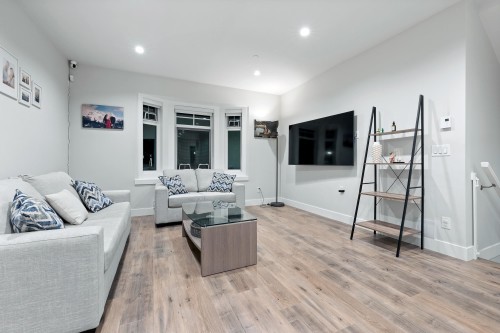 33-189 Wood Street, New Westminster, BC 