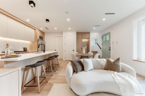 1-3121 46Th Avenue E, Vancouver, BC 