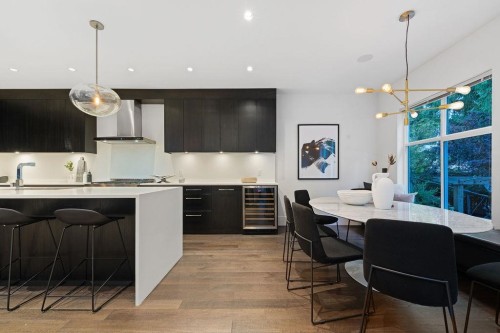 3761 Edgemont Boulevard, North Vancouver, BC 