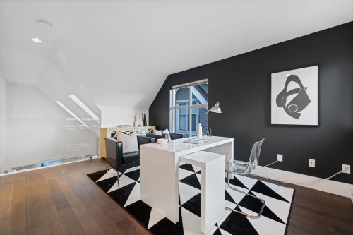 3761 Edgemont Boulevard, North Vancouver, BC 