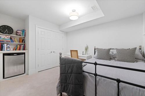 3761 Edgemont Boulevard, North Vancouver, BC 