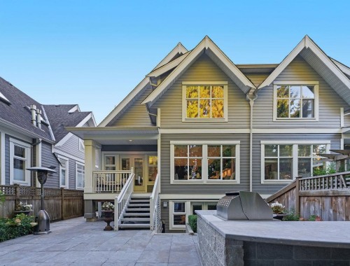 3761 Edgemont Boulevard, North Vancouver, BC 