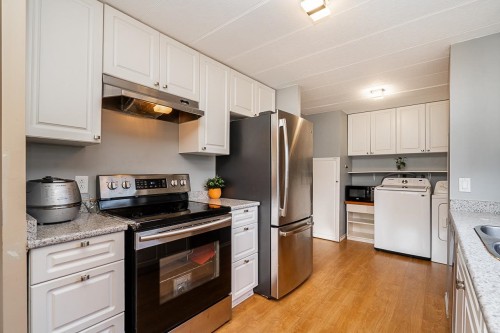 93-201 Cayer Street, Coquitlam, BC 