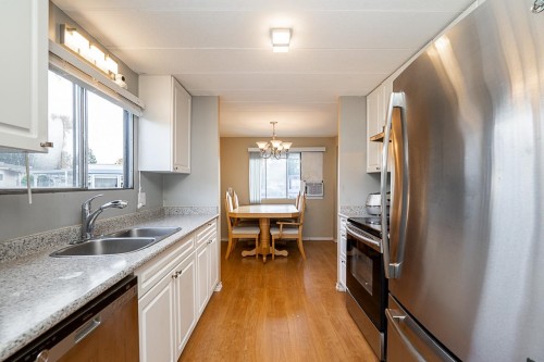 93-201 Cayer Street, Coquitlam, BC 