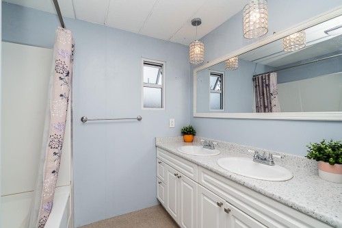 93-201 Cayer Street, Coquitlam, BC 