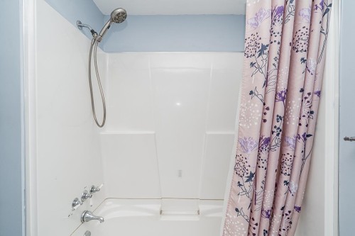 93-201 Cayer Street, Coquitlam, BC 