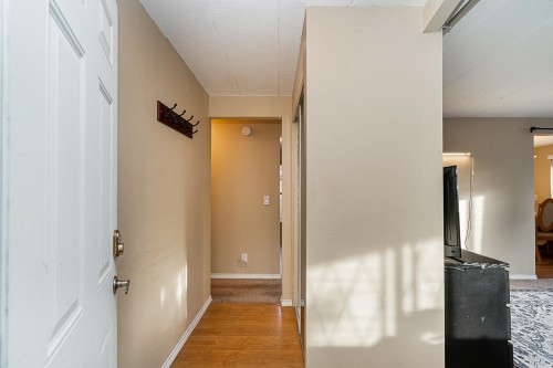 93-201 Cayer Street, Coquitlam, BC 