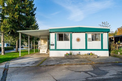 93-201 Cayer Street, Coquitlam, BC 