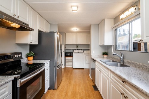 93-201 Cayer Street, Coquitlam, BC 