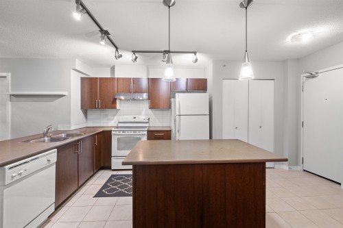 1501-1178 Heffley Crescent, Coquitlam, BC 