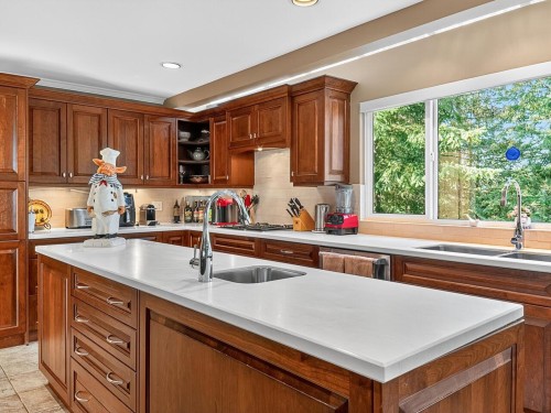 5302 Westhaven Wynd, West Vancouver, BC 