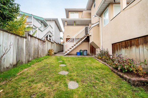 323 Keith Road E, North Vancouver, BC 