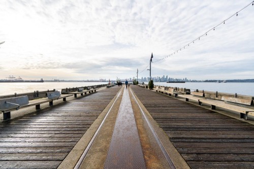 323 Keith Road E, North Vancouver, BC 