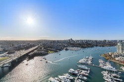 3307-1033 Marinaside Crescent  Vancouver, BC V6Z 3A3